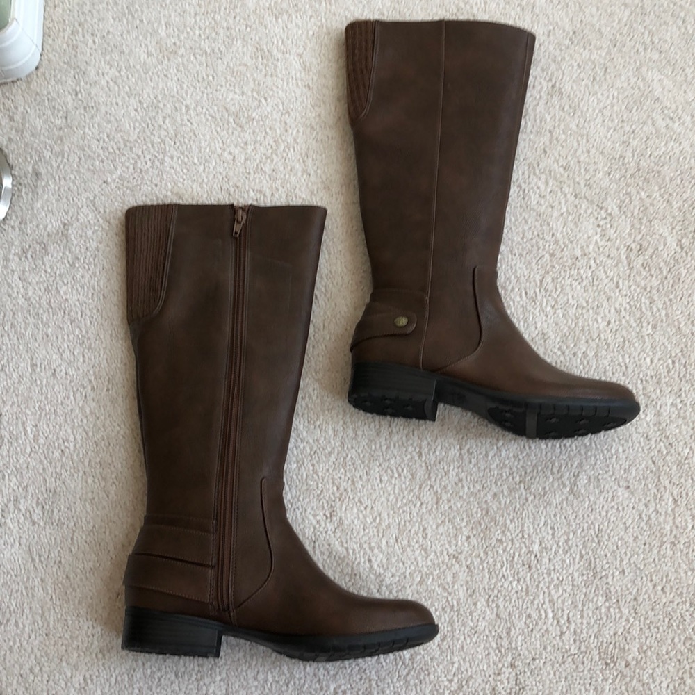 NWOB LifeStride Amy Knee High Boot